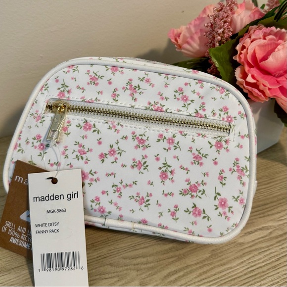 Madden Girl White and Pink Floral Fanny Pack Belt Bag - NEW - Picture 2 of 10
